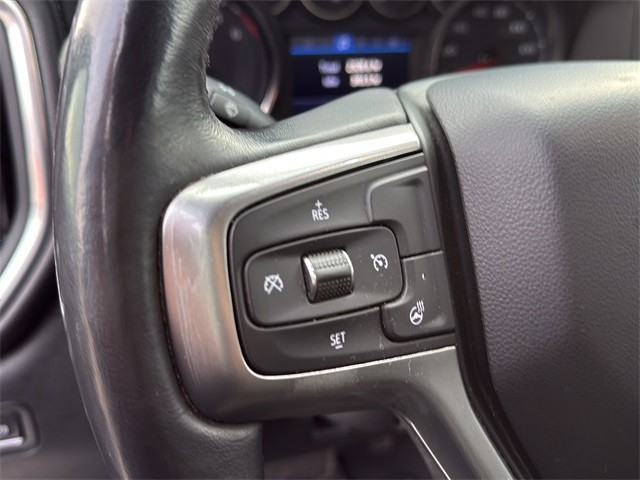 Chevrolet Silverado 1500 Vehicle Full-screen Gallery Image 9