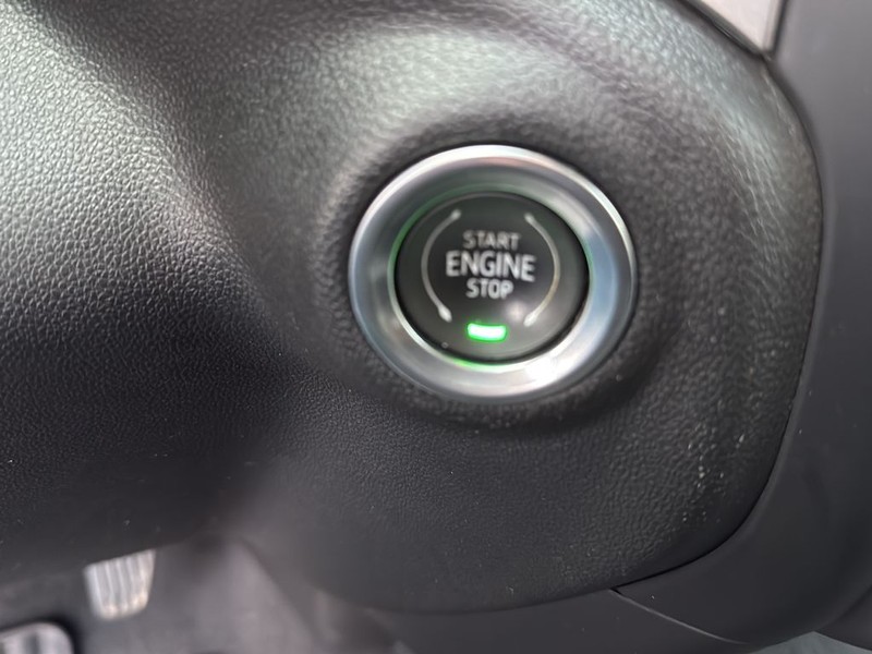 Chevrolet Silverado 1500 Vehicle Full-screen Gallery Image 20