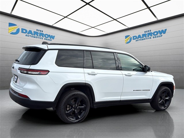 Jeep Grand Cherokee L Vehicle Full-screen Gallery Image 5