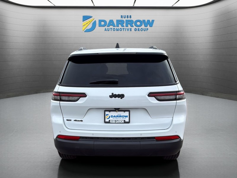 Jeep Grand Cherokee L Vehicle Full-screen Gallery Image 4