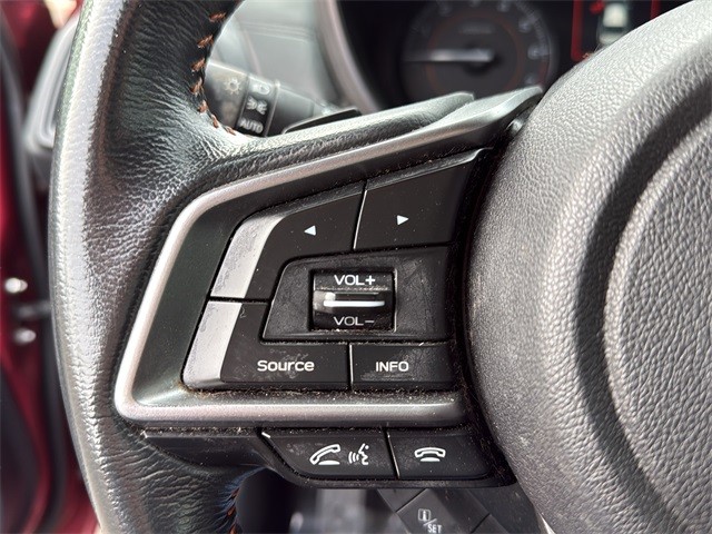 Subaru Crosstrek Vehicle Full-screen Gallery Image 9