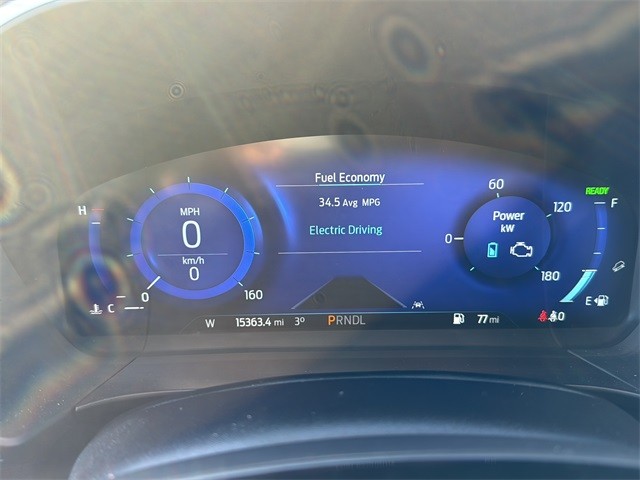 Ford Escape Vehicle Full-screen Gallery Image 13