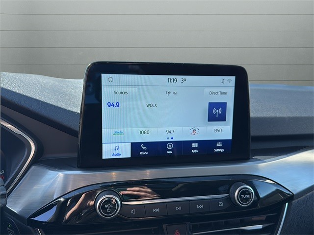 Ford Escape Vehicle Full-screen Gallery Image 23