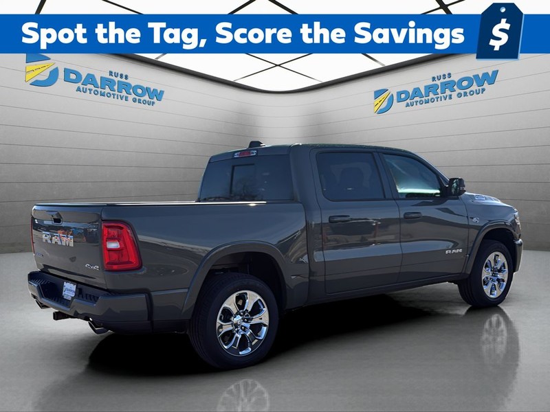 Ram 1500 Vehicle Full-screen Gallery Image 5