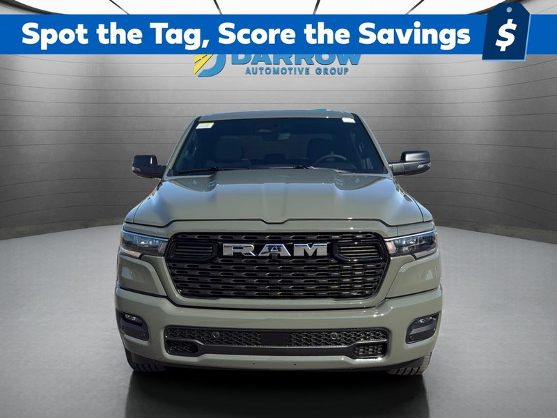 Ram 1500 Vehicle Full-screen Gallery Image 8