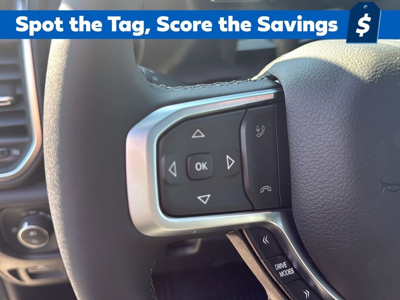 Ram 1500 Vehicle Full-screen Gallery Image 9