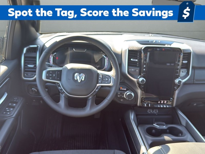 Ram 1500 Vehicle Full-screen Gallery Image 12