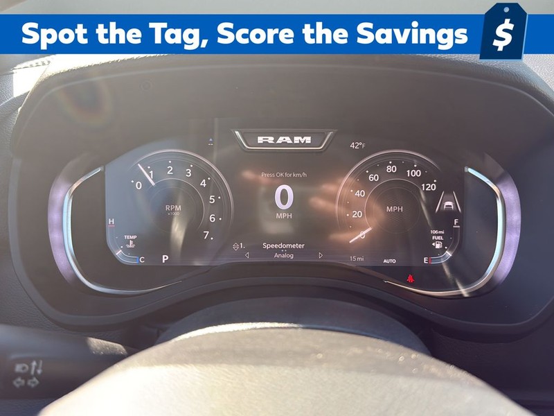 Ram 1500 Vehicle Full-screen Gallery Image 13