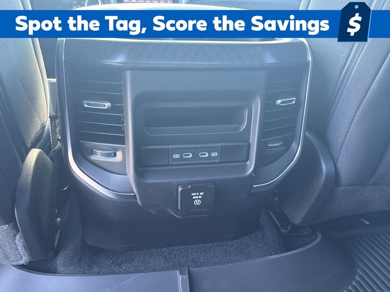 Ram 1500 Vehicle Full-screen Gallery Image 18