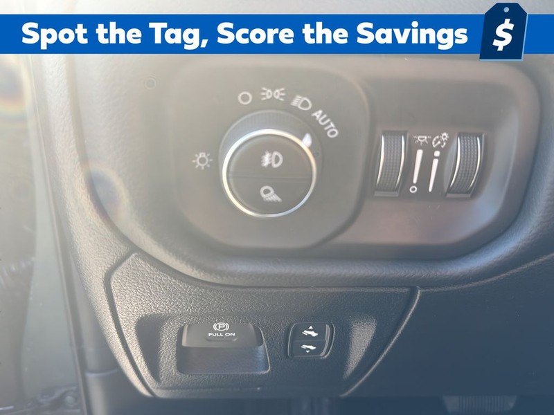 Ram 1500 Vehicle Full-screen Gallery Image 19