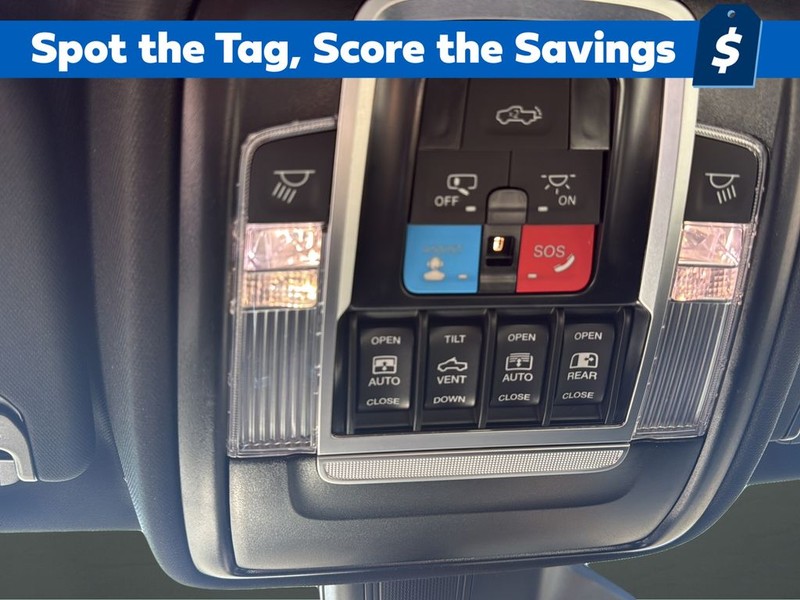 Ram 1500 Vehicle Full-screen Gallery Image 24