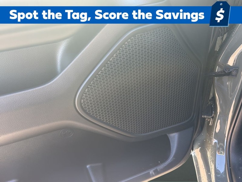 Ram 1500 Vehicle Full-screen Gallery Image 26