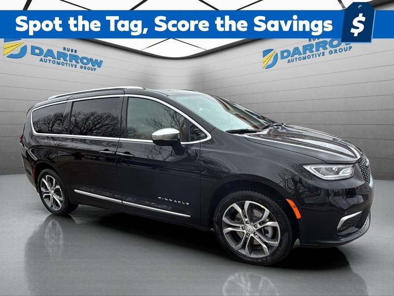 Chrysler Pacifica Vehicle Full-screen Gallery Image 6