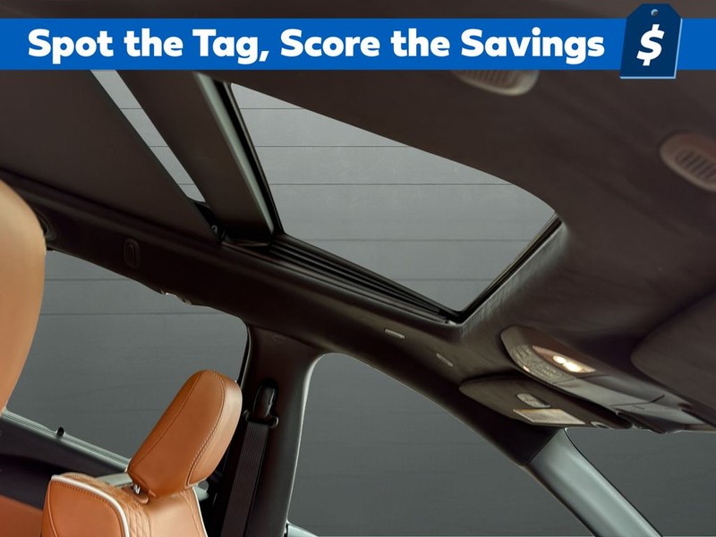 Chrysler Pacifica Vehicle Full-screen Gallery Image 15