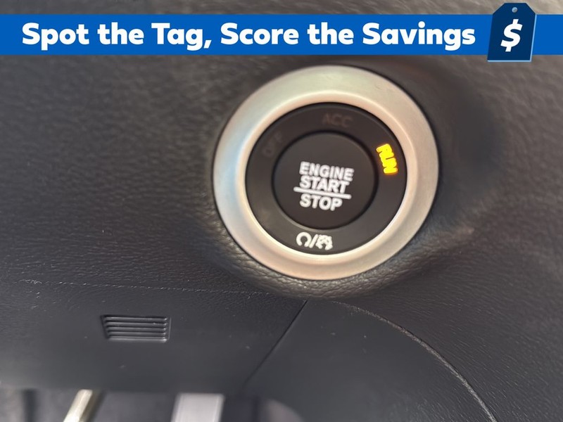 Chrysler Pacifica Vehicle Full-screen Gallery Image 19