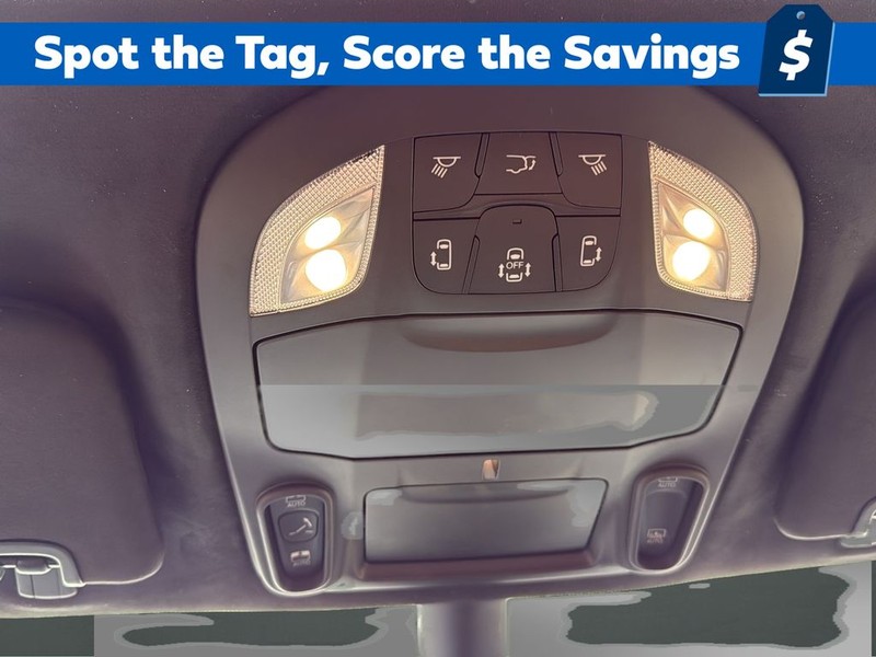 Chrysler Pacifica Vehicle Full-screen Gallery Image 22