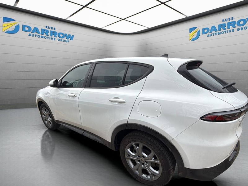 Dodge Hornet Vehicle Full-screen Gallery Image 2