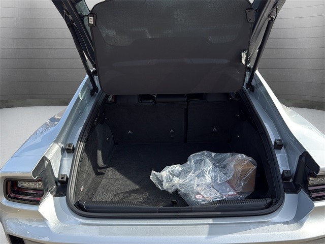 Dodge Charger Daytona Vehicle Full-screen Gallery Image 25