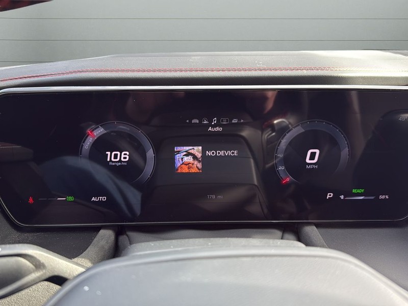 Dodge Charger Daytona Vehicle Full-screen Gallery Image 12