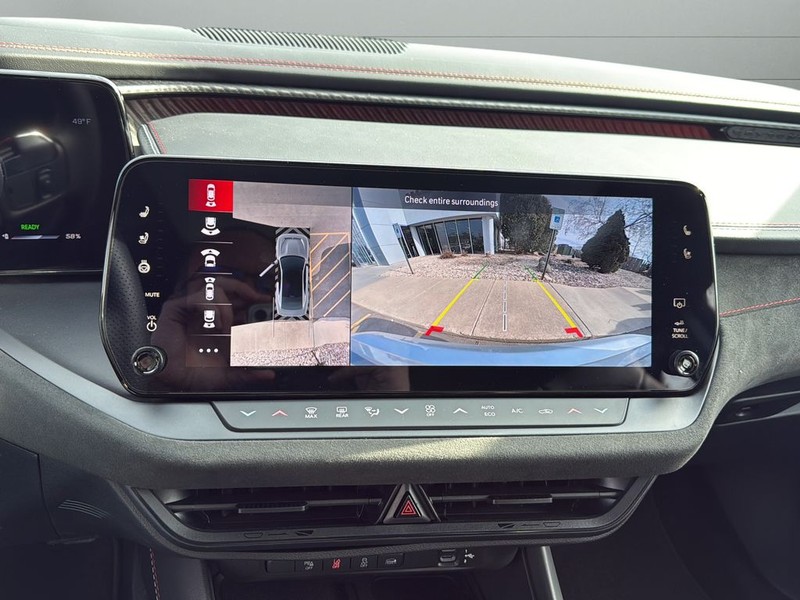 Dodge Charger Daytona Vehicle Full-screen Gallery Image 24