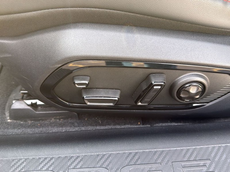 Dodge Charger Daytona Vehicle Full-screen Gallery Image 27