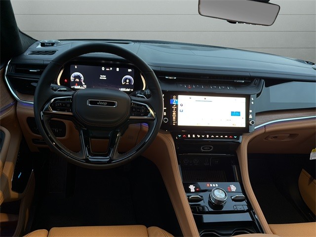 Jeep Grand Cherokee Vehicle Full-screen Gallery Image 12