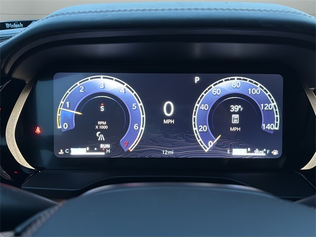 Jeep Grand Cherokee Vehicle Full-screen Gallery Image 13