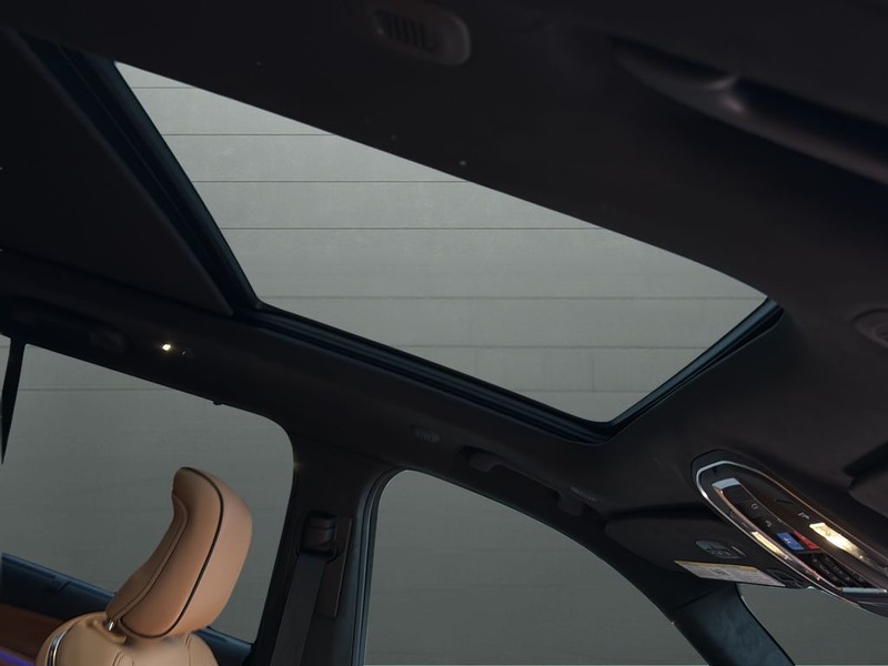 Jeep Grand Cherokee Vehicle Full-screen Gallery Image 16