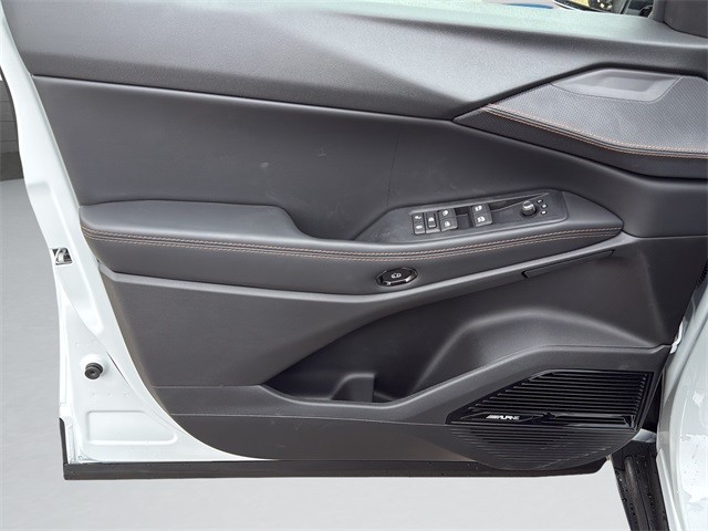 Jeep Cherokee Vehicle Full-screen Gallery Image 11