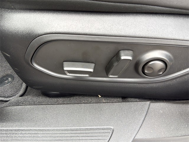 Jeep Cherokee Vehicle Full-screen Gallery Image 27