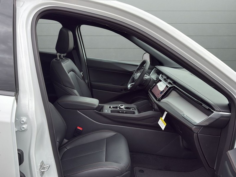 Jeep Cherokee Vehicle Full-screen Gallery Image 15