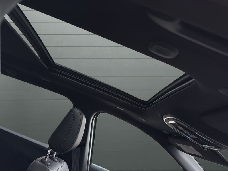 Jeep Cherokee Vehicle Full-screen Gallery Image 16