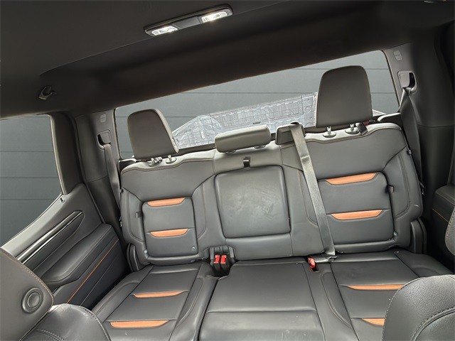 GMC Sierra 1500 Vehicle Full-screen Gallery Image 26