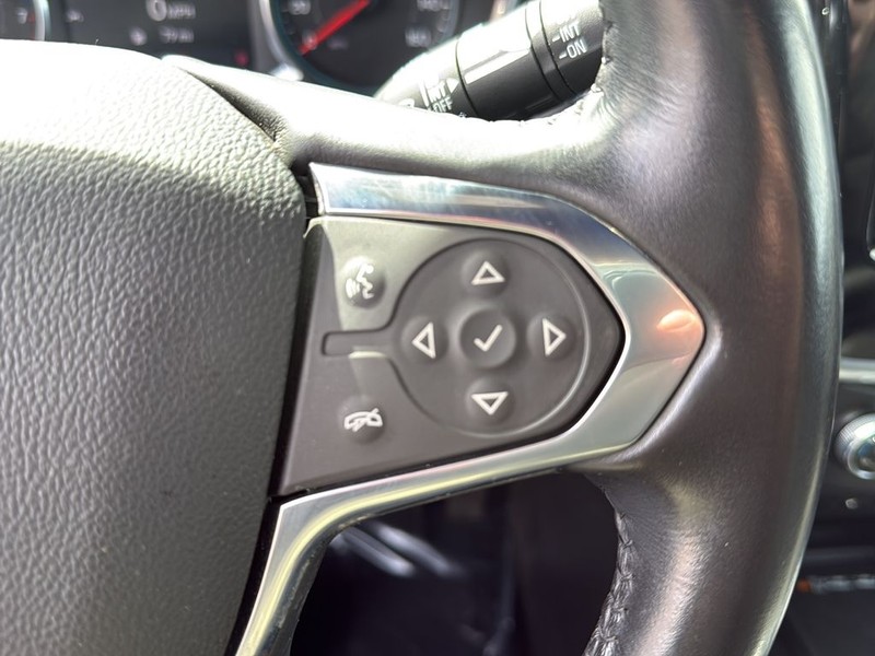 Chevrolet Traverse Vehicle Full-screen Gallery Image 8