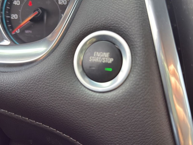 Chevrolet Traverse Vehicle Full-screen Gallery Image 9