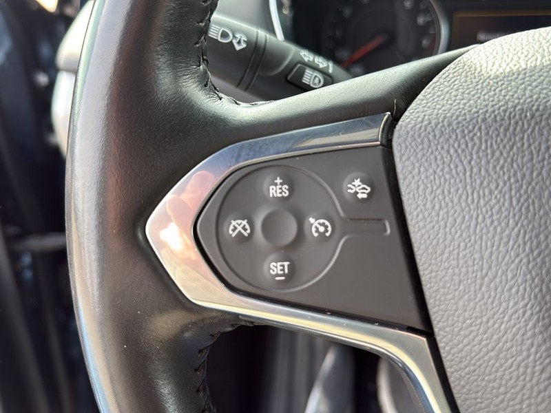 Chevrolet Traverse Vehicle Full-screen Gallery Image 24