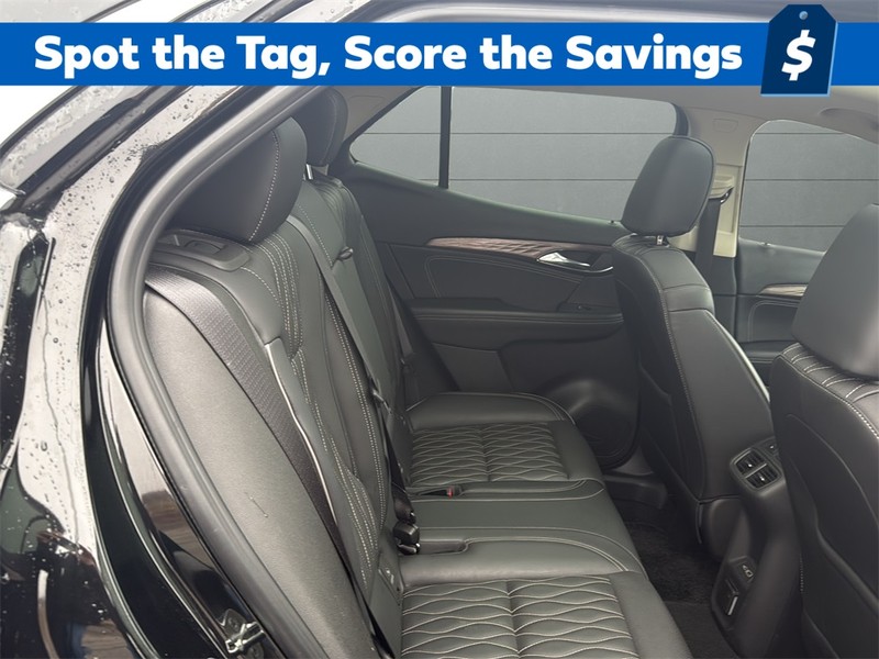 Buick Envision Vehicle Full-screen Gallery Image 14