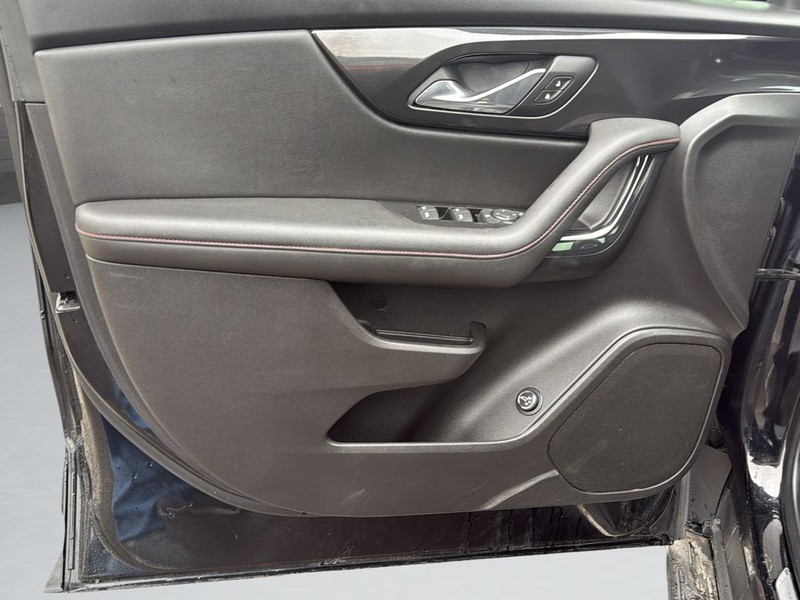 Chevrolet Blazer Vehicle Full-screen Gallery Image 11