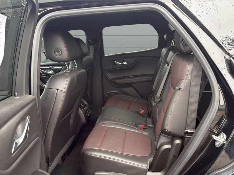 Chevrolet Blazer Vehicle Full-screen Gallery Image 16