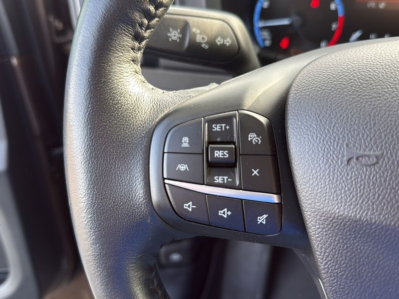 Ford Bronco Sport Vehicle Full-screen Gallery Image 9