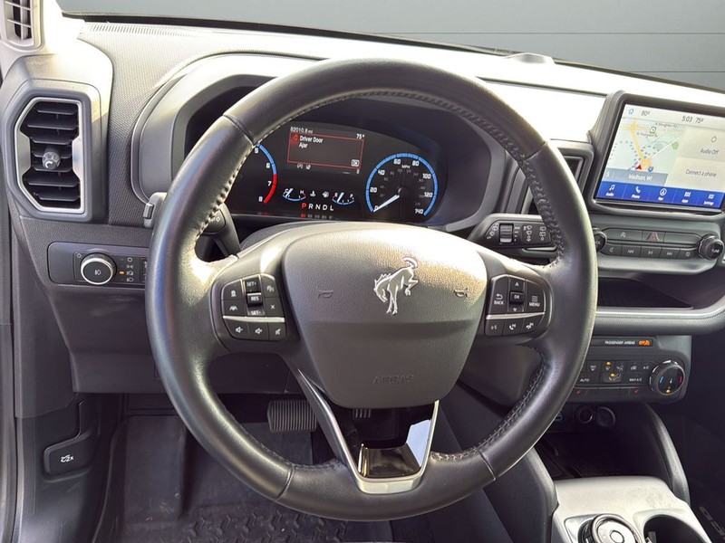 Ford Bronco Sport Vehicle Full-screen Gallery Image 25