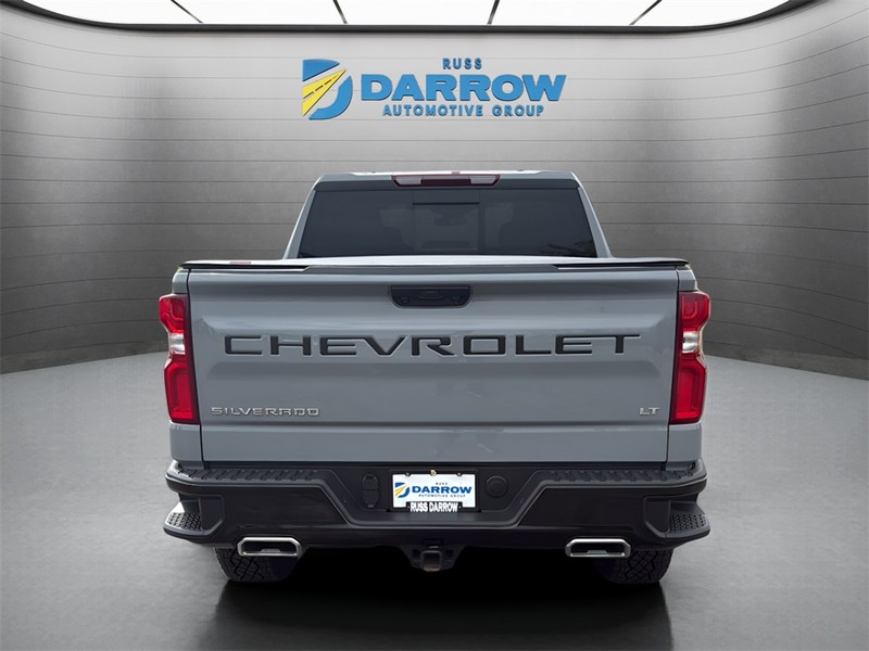 Chevrolet Silverado 1500 Vehicle Full-screen Gallery Image 4