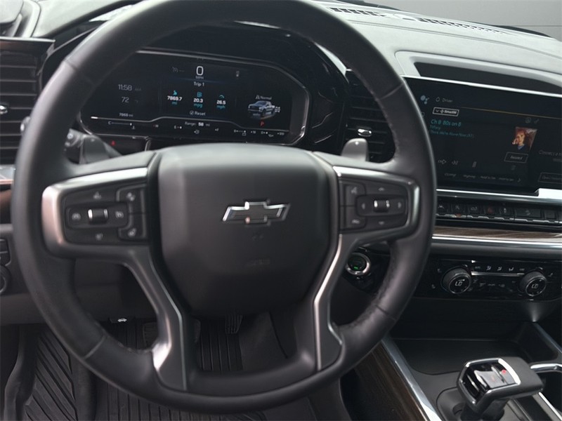 Chevrolet Silverado 1500 Vehicle Full-screen Gallery Image 26