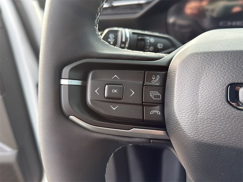 Jeep Cherokee Vehicle Full-screen Gallery Image 9