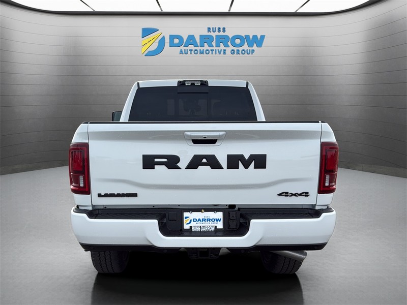 Ram 2500 Vehicle Full-screen Gallery Image 4