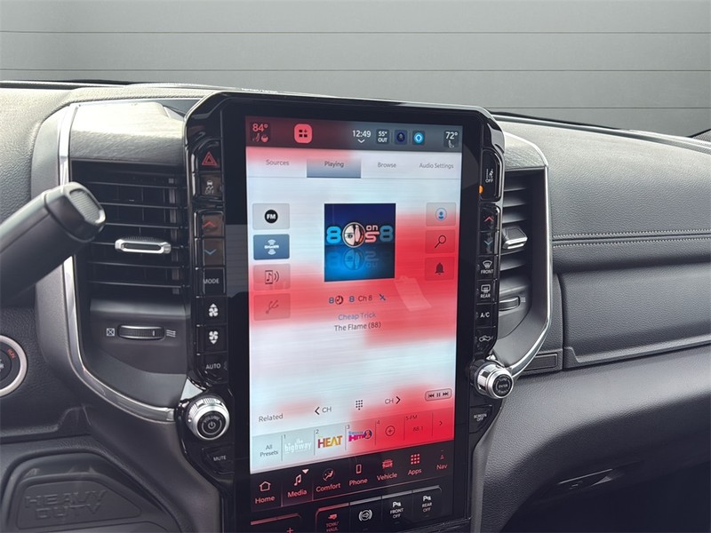 Ram 2500 Vehicle Full-screen Gallery Image 22