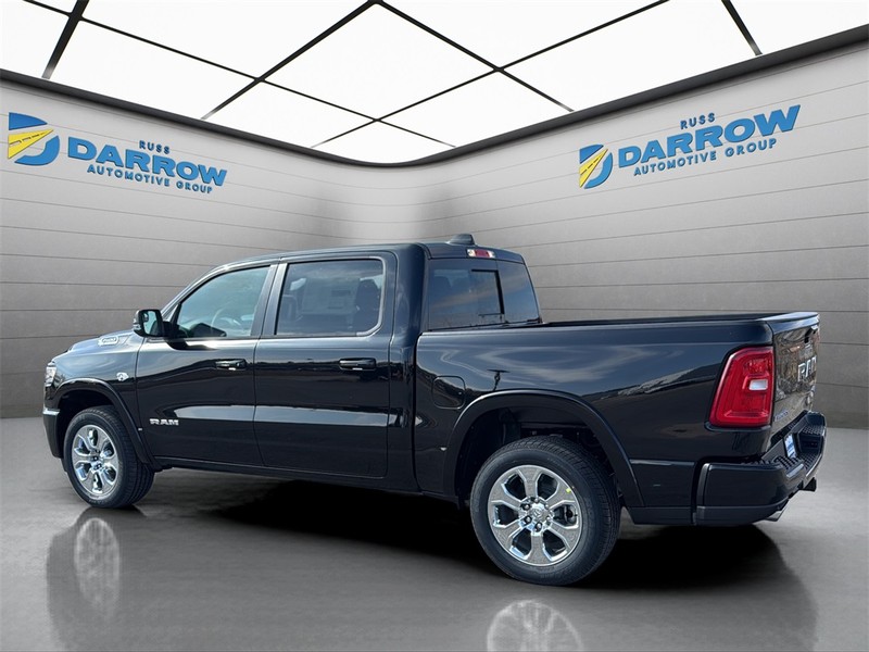 Ram 1500 Vehicle Full-screen Gallery Image 3