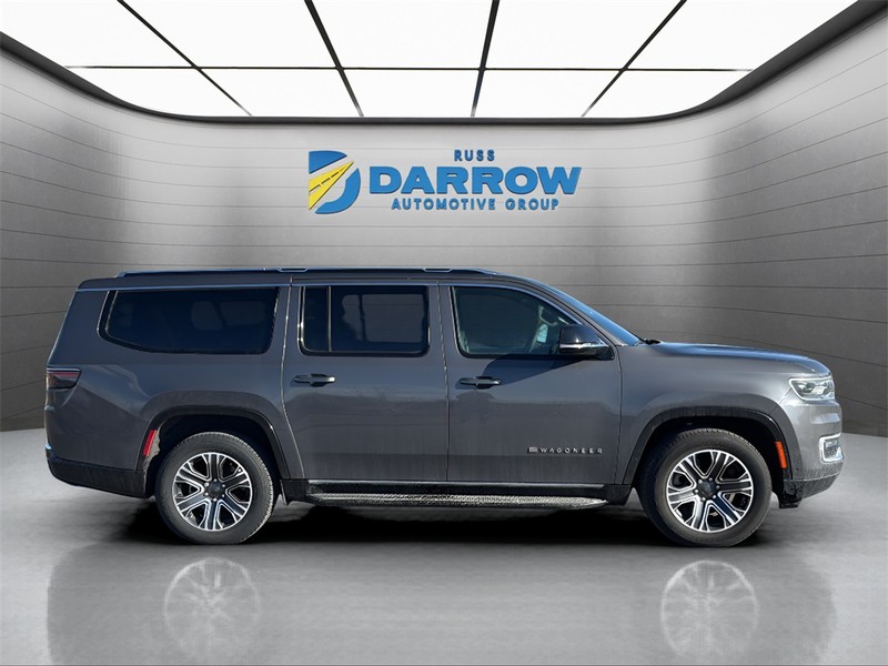 Jeep Wagoneer L Vehicle Full-screen Gallery Image 6