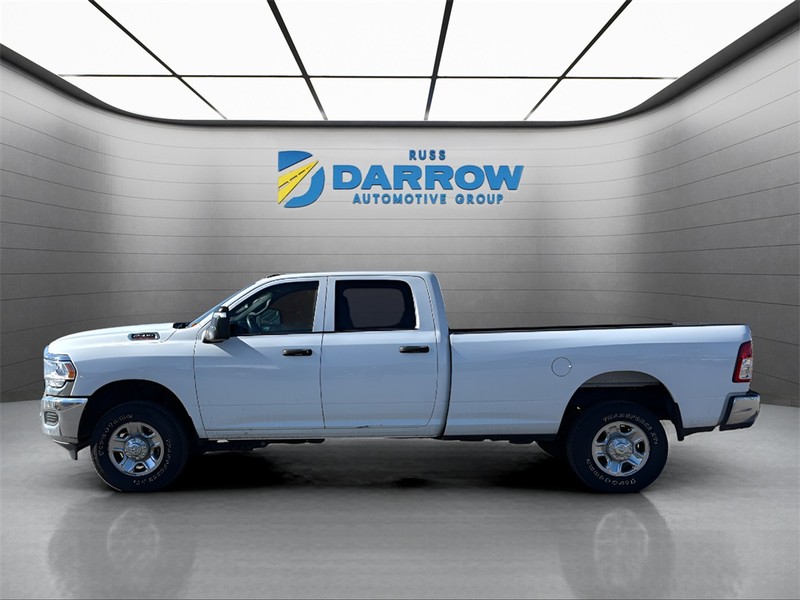 Ram 2500 Vehicle Full-screen Gallery Image 2