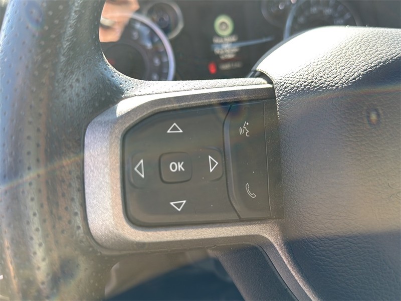 Ram 2500 Vehicle Full-screen Gallery Image 9